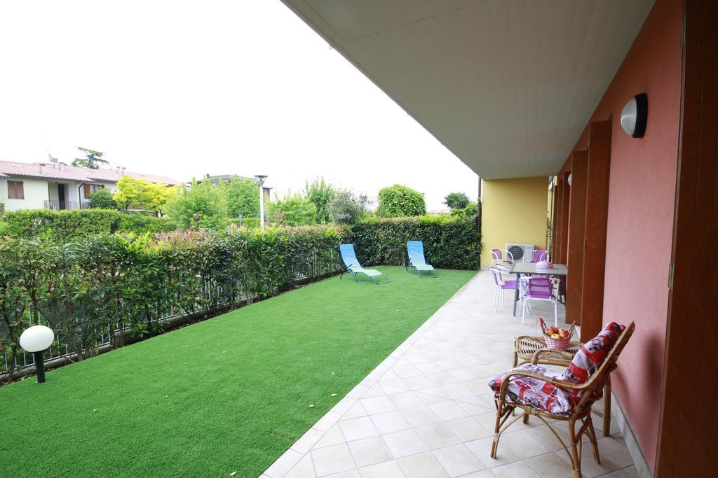 Ferienwohnung Luminoso Trilocale Con Piscina E Giardino Privato Desenzano del Garda Exterior foto