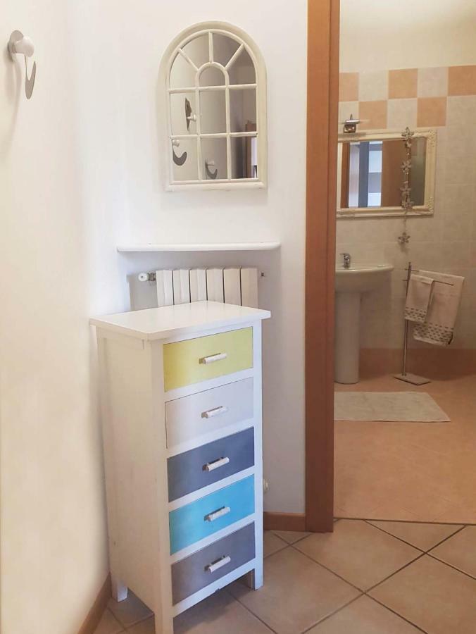 Ferienwohnung Luminoso Trilocale Con Piscina E Giardino Privato Desenzano del Garda Exterior foto